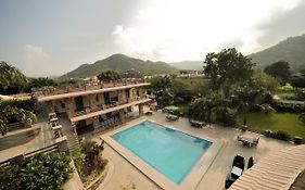 Vache Farm Stay